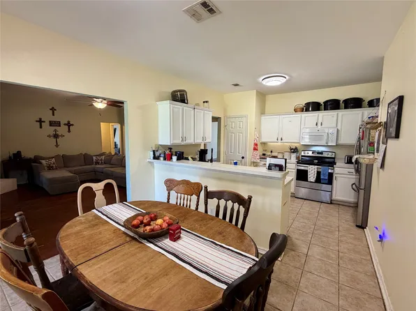 514 Morningside Ct, Midlothian, TX 76065