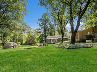 2922 N Sugan Rd, New Hope, PA 18938