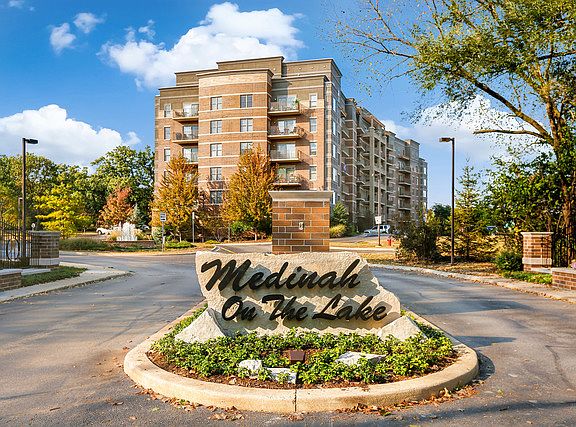 3rd image of 125 Lakeview Dr Unit 614