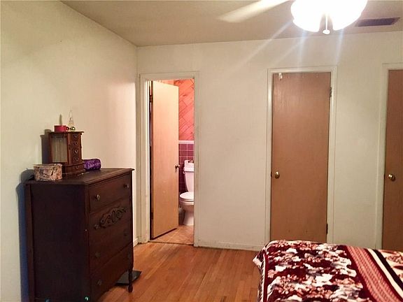 4th image of 840 Amherst Dr