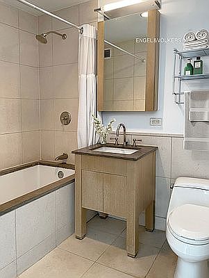 5th image of 350 W 42nd St Ph F