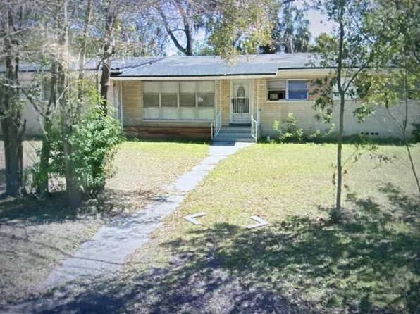 6751 Alaro Road, Jacksonville, FL 32209