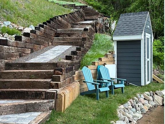 3rd image of 128 Pine Point Dr