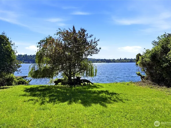 2521 103 Avenue SE, Bellevue, WA 98004
