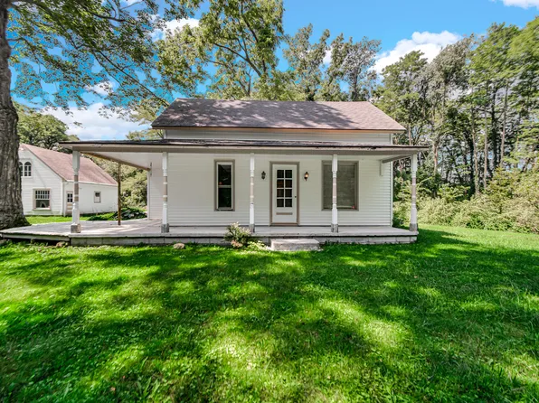 8826 N 650 E, Rolling Prairie, IN 46552