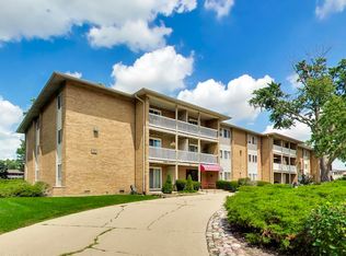 960 Beau Dr Unit 307, Des Plaines, IL 60016