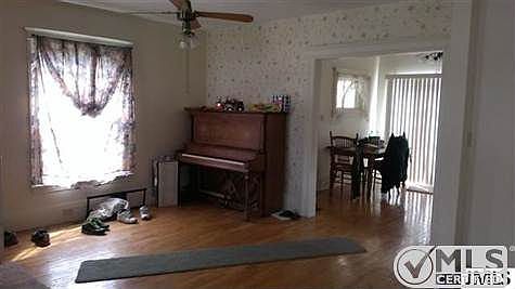 3rd image of 610 Ellery Ave