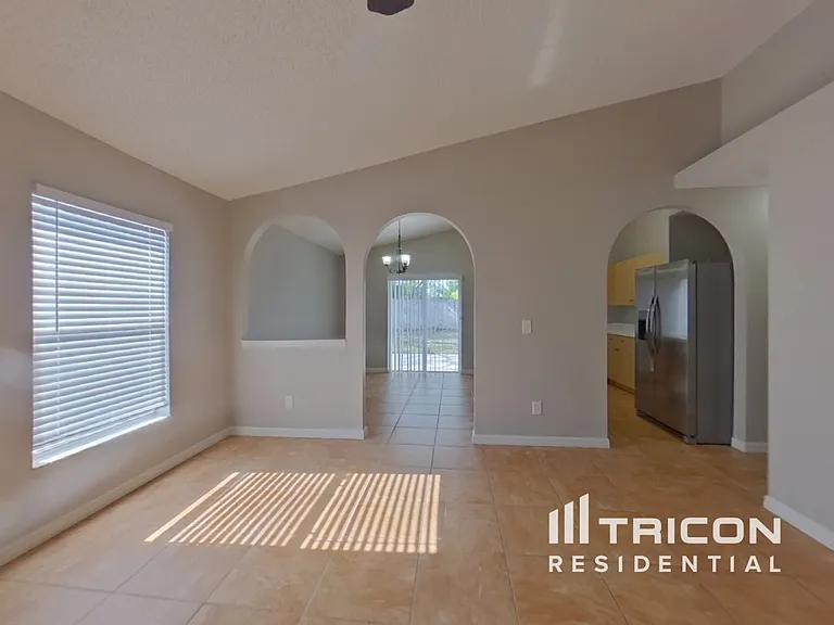 10440 Coconut Grove Ln — Photo 4