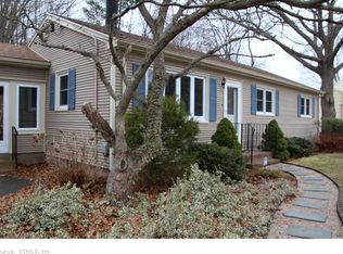 17 Vineyard Rd, Branford, CT 06405