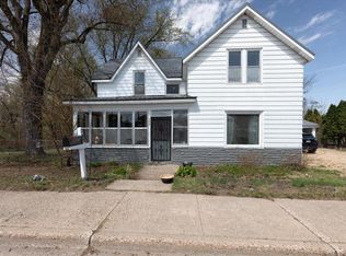 302 E Main Street, Durand, WI 54736