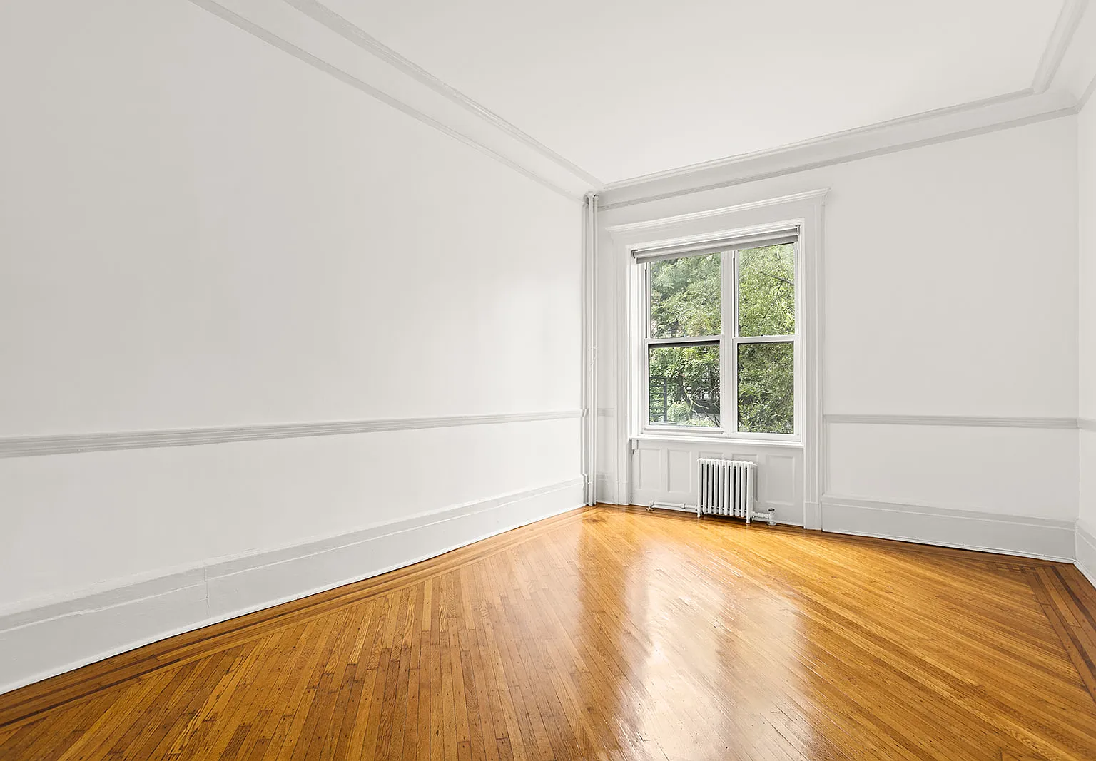 880 Carroll Street — Photo 4