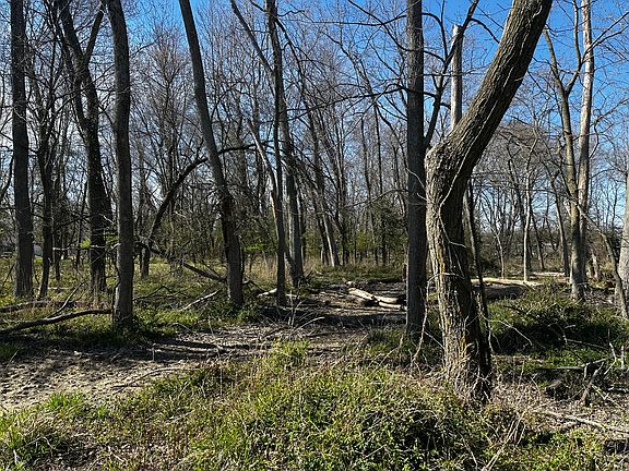 5th image of Beckman Rd