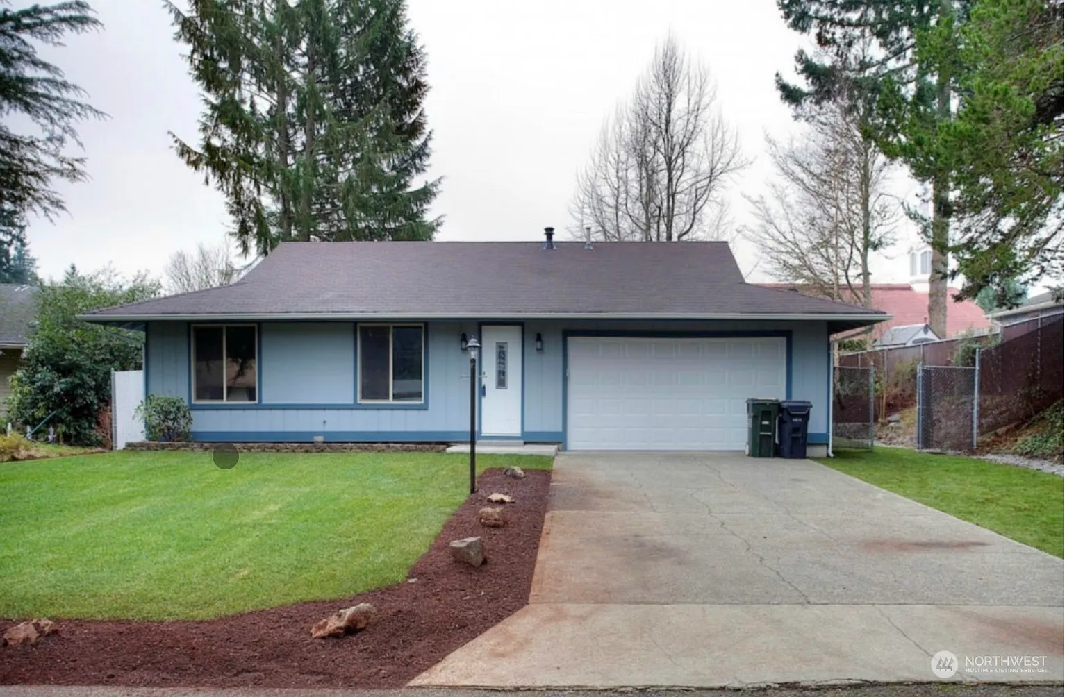 1721 Darcy Lane SE photo 1