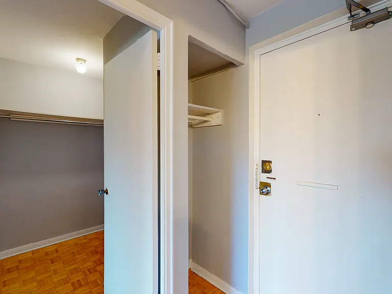 371 Gilmour St — Photo 7