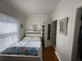 2494 Saint Johns Ave APT 2, Highland Park, IL 60035