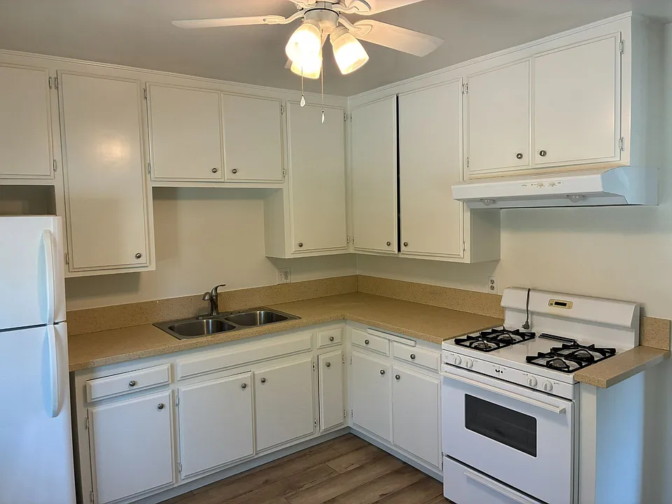 1144 Belmont Ave #1146-B