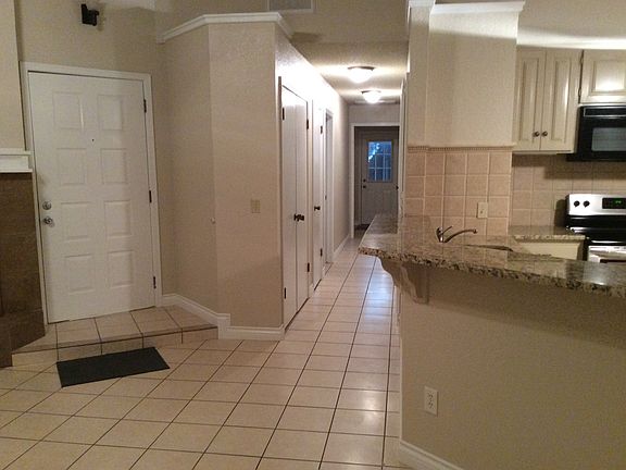2nd image of 806 NE 17th Ct