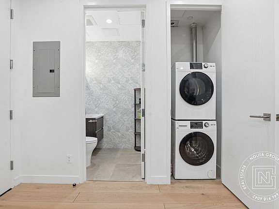 5th image of 249 E 50th St #Townhouse 1