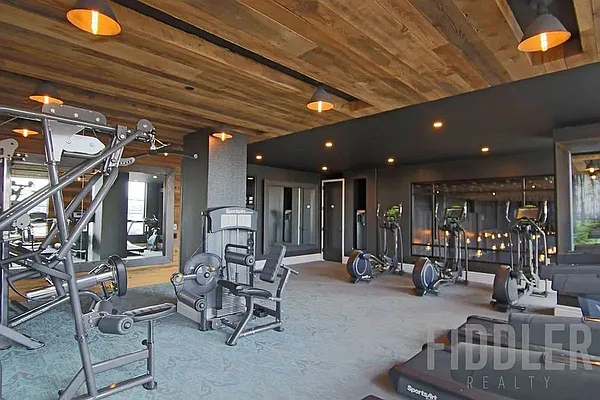 Rented by The KCI Group | media 70