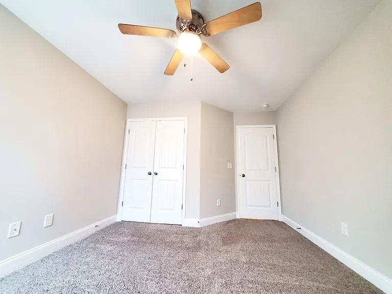 2115 Mannington Dr — Photo 21