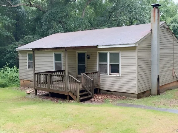 8012 Claystreet Rd, Ford, VA 23850