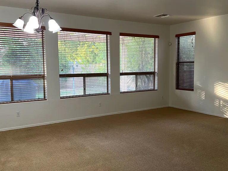 3296 E Bluejay Dr — Photo 5