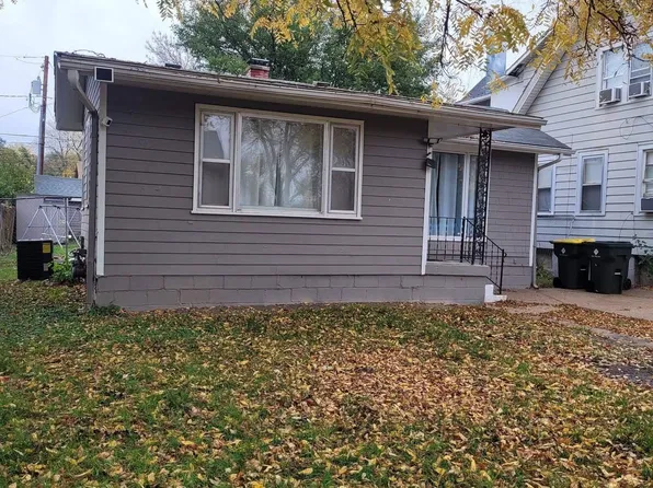 2006 Nash St, Sioux City, IA 51109