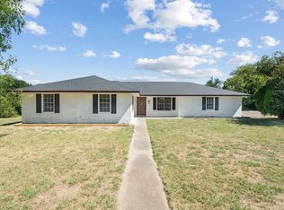 102 Lakecrest Pl, Waxahachie, TX 75165