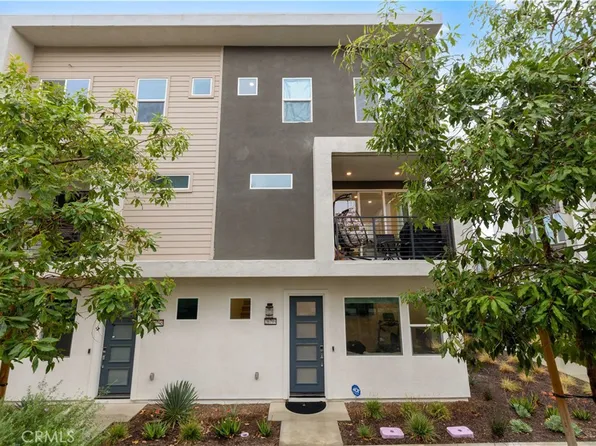 26799 Keystone Loop, Valencia, CA 91381