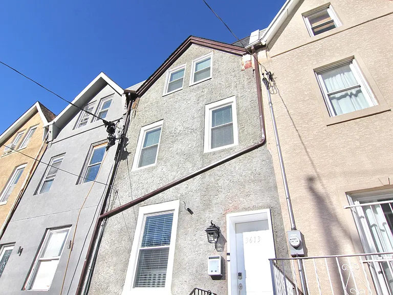 3613 Warren St — Photo 24