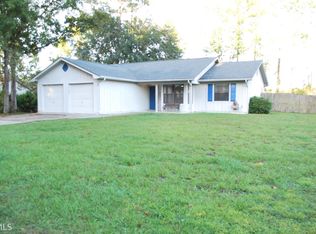100 Woodvalley Dr, Kingsland, GA 31548