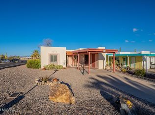 305 N Calle Del Chancero, Green Valley, AZ 85614