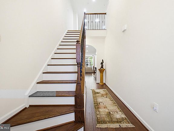4th image of 6446 Park Forest Cir