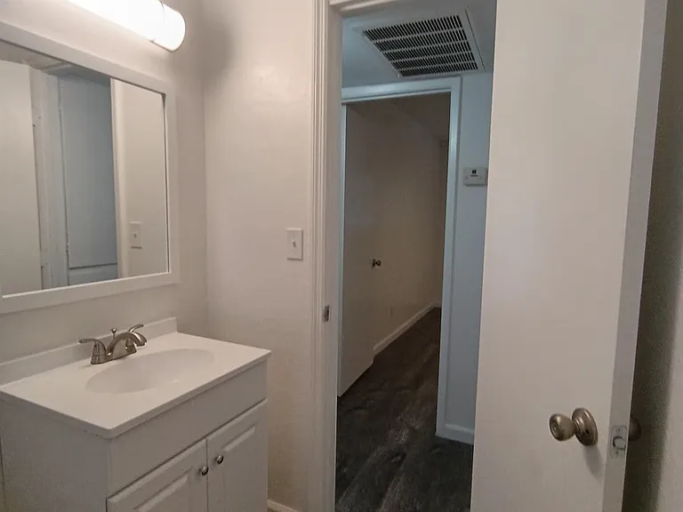 4917 E Willetta St #7B — Photo 7