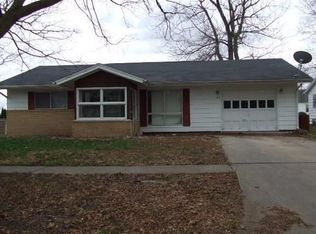 340 E Center St, Sheldon, IL 60966