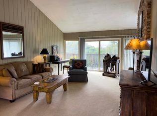 327 W Carmel Valley Rd, Carmel Valley, CA 93924