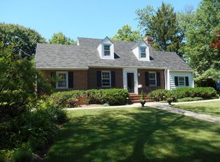 6448 Spring Ter, Falls Church, VA 22042