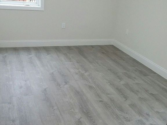 4th image of 1507 Benson Ave #1