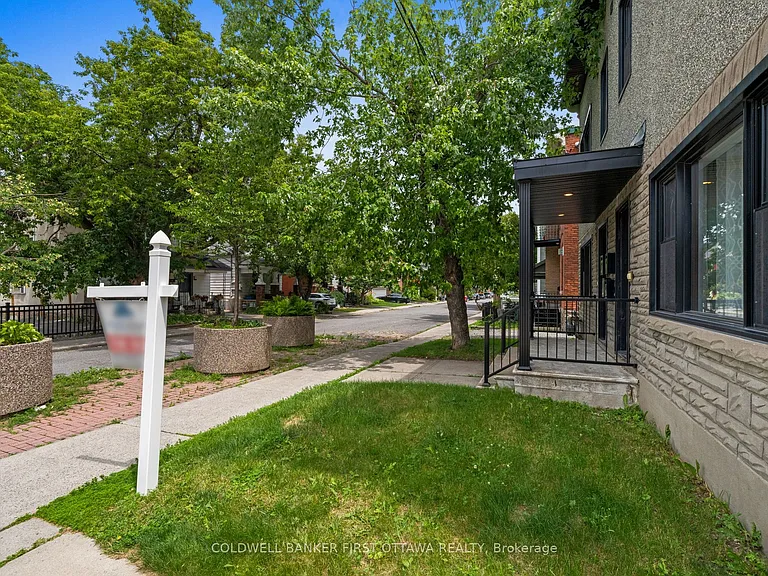 72 Saint Andrew St — Photo 6