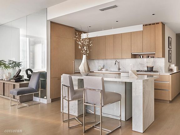 2nd image of 15 Hudson Yards #39E