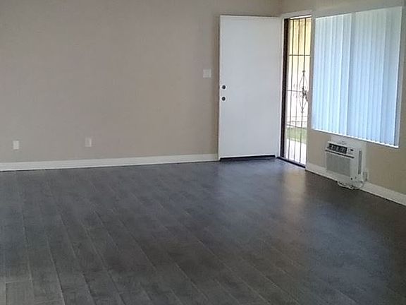3rd image of 20819 Elaine Ave APT 102