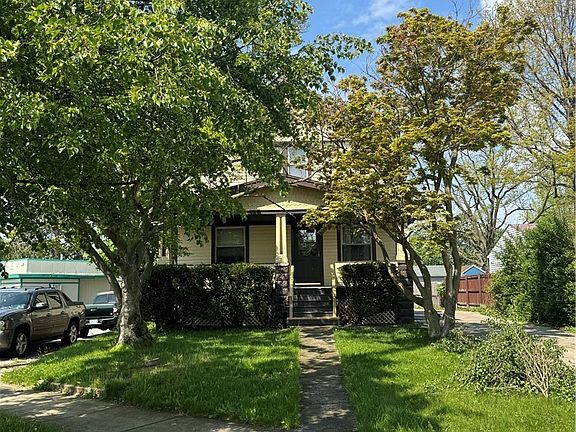 2nd image of 4662 Pearl Rd