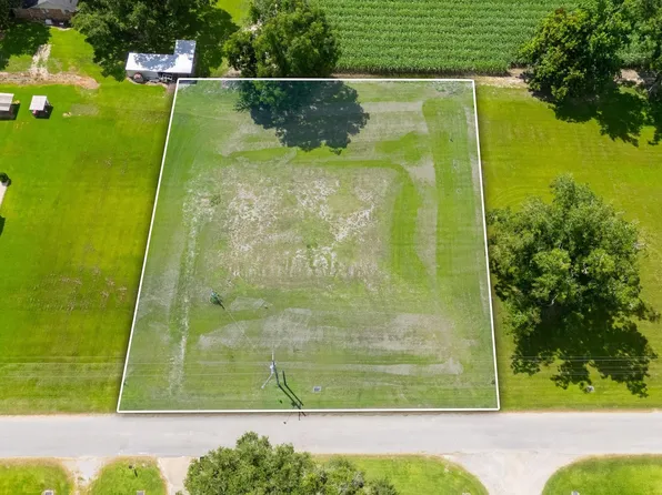 76675 Hurdle Rd, Rosedale, LA 70772