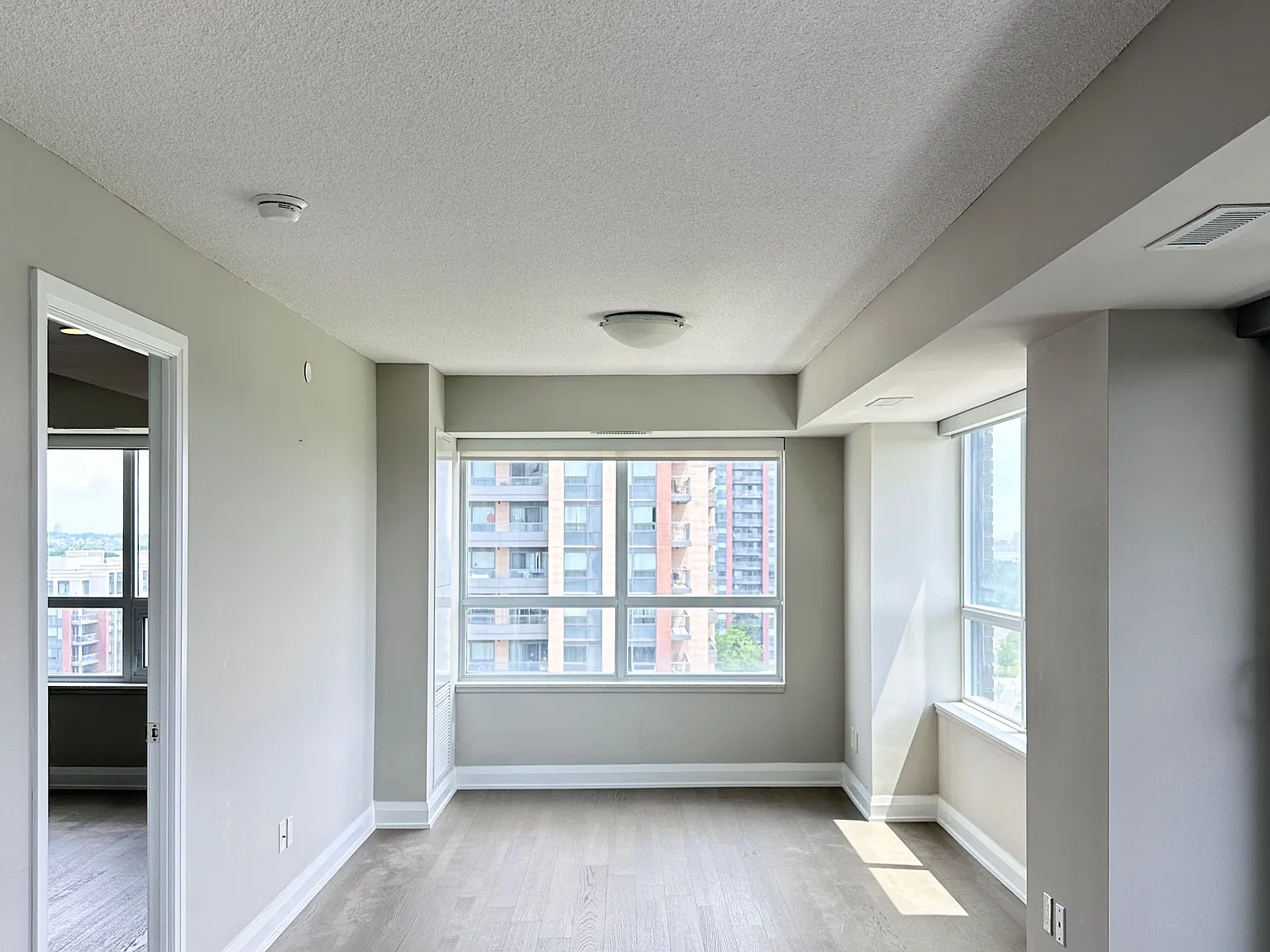 15 Water Walk Dr — Photo 3