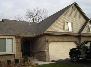 17459 Ava Ct, New Boston, MI 48164