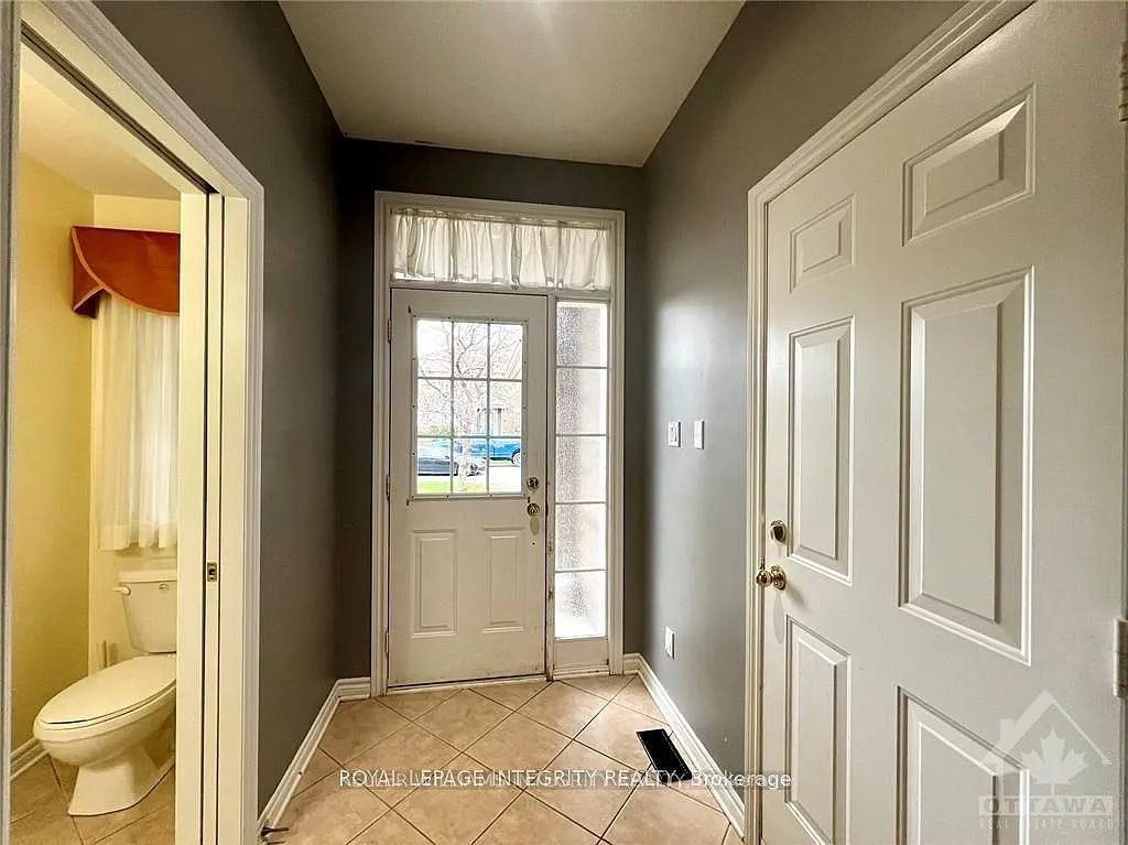 3 bed, $2,700 — Photo 3