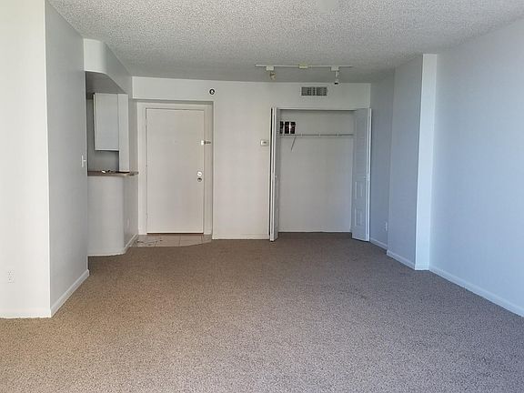 3rd image of 770 Claughton Island Dr APT 709