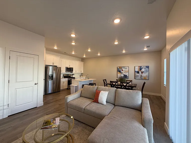 5801 S Garnet Dr #1101 — Photo 11