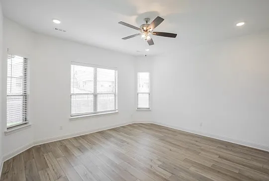 1422 Elijahs Dr — Photo 8