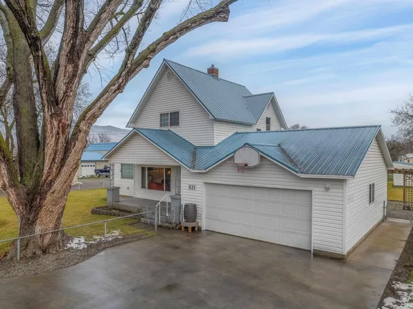 821 14th St, Clarkston, WA 99403
